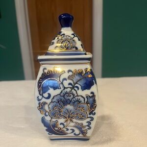 Vintage Blue and Gold Floral Ceramic Ginger Jar